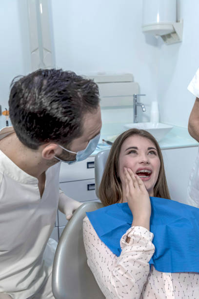 Best Emergency Gum Treatment in Farmington, IL